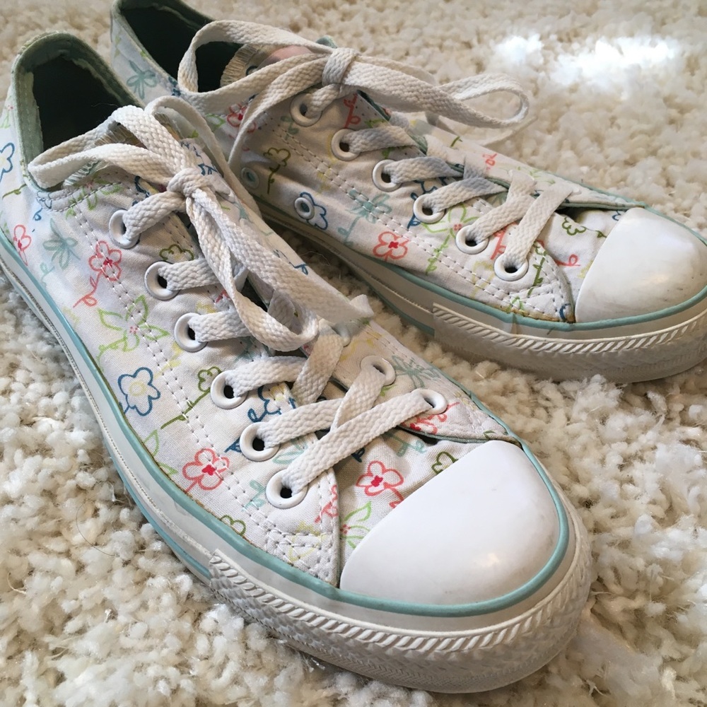 Floral converse